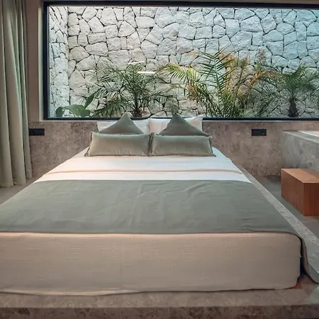 Villa Viohouses 4- Luxury Private Korunakli Oezel Havuzlu