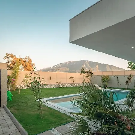 빌라 Viohouses 4- Luxury Private Korunakli Oezel Havuzlu *