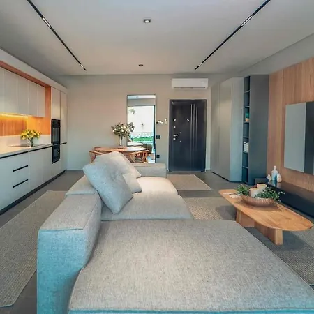Viohouses 4- Luxury Private Korunakli Oezel Havuzlu 빌라