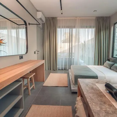 Viohouses 4- Luxury Private Korunakli Oezel Havuzlu