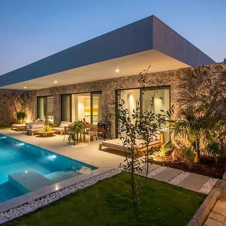Viohouses 4- Luxury Private Korunakli Oezel Havuzlu * Fethiye