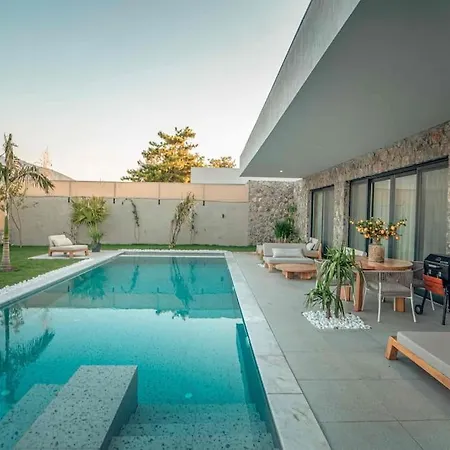 Villa Viohouses 4- Luxury Private Korunakli Oezel Havuzlu *