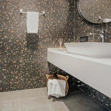 Villa Viohouses 4- Luxury Private Korunakli Oezel Havuzlu *